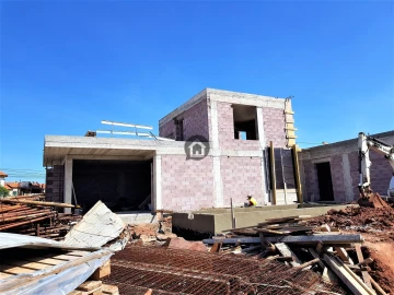 Moradia T4 para Venda em Nadadouro