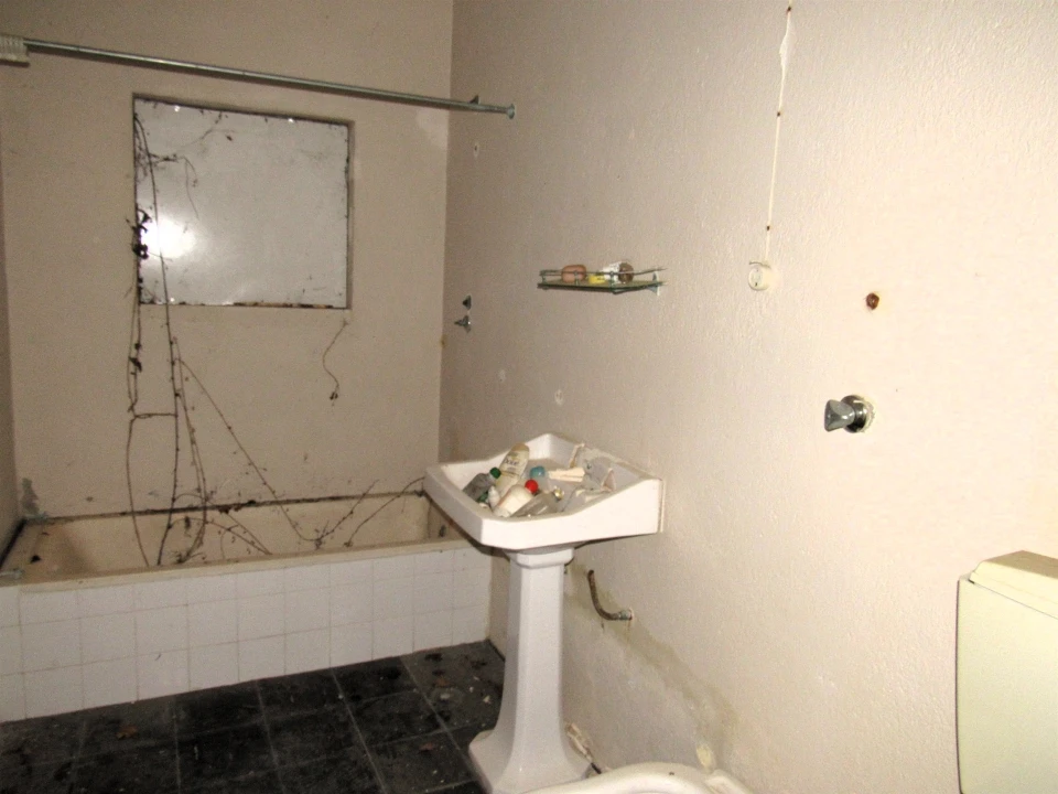 Moradia T4 para Venda em Atouguia da Baleia Foto 15