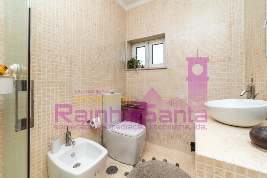 Moradia T3 para Venda em Gandaras Foto 23