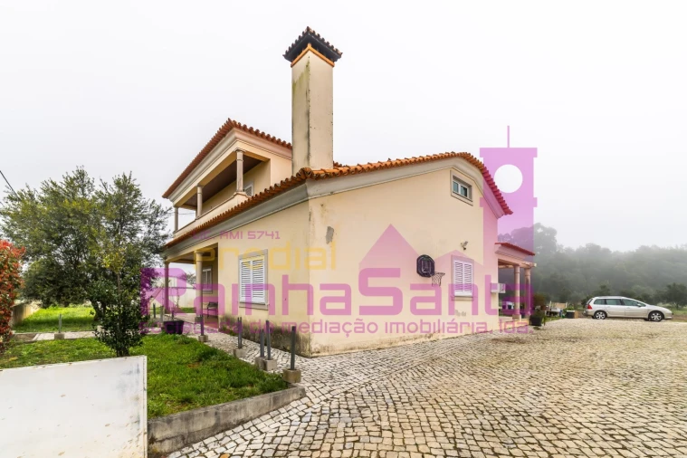 Moradia T3 para Venda em Gandaras Foto 3