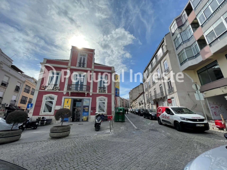 Prédio para Venda em Almada, Cova da Piedade, Pragal e Cacilhas Foto 10