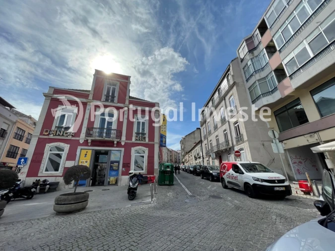 Prédio para Venda em Almada, Cova da Piedade, Pragal e Cacilhas Foto 9