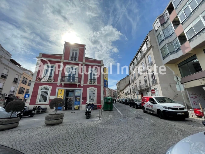 Prédio para Venda em Almada, Cova da Piedade, Pragal e Cacilhas Foto 10