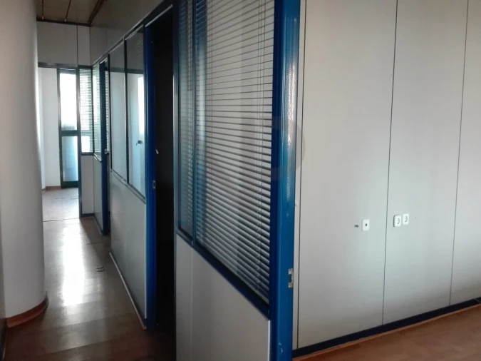 Escritório para Venda em Algés, Linda-A-Velha e Cruz Quebrada-Dafundo Foto 1