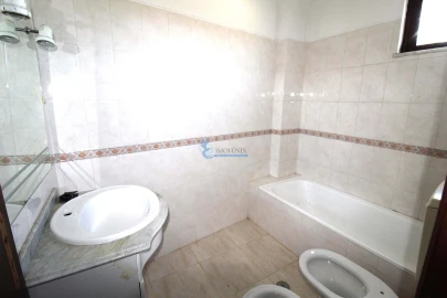 Moradia T4 para Venda em Silves