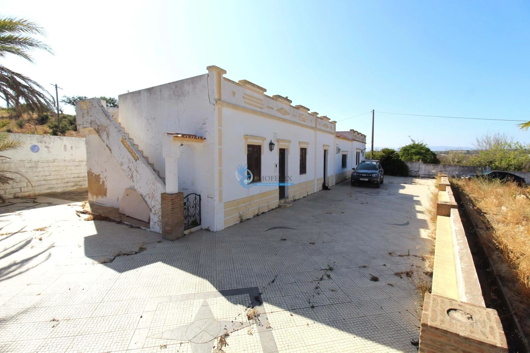 Moradia T4 para Venda em Silves Foto 2