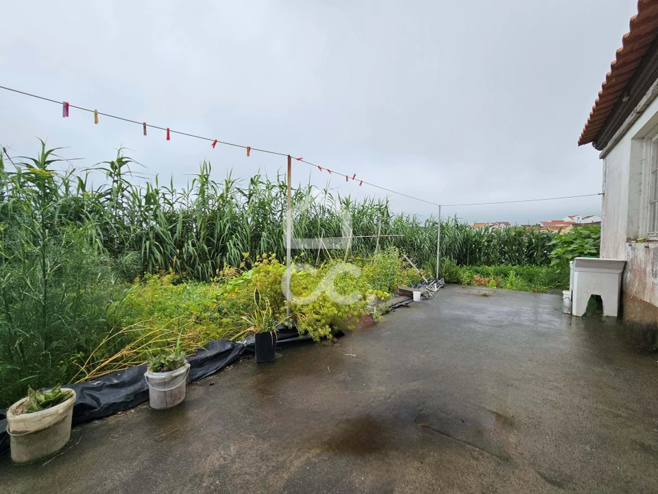 Moradia T3 para Venda em Fenais da Ajuda Foto 20