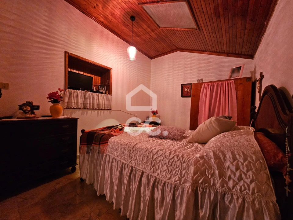 Moradia T3 para Venda em Fenais da Ajuda Foto 6