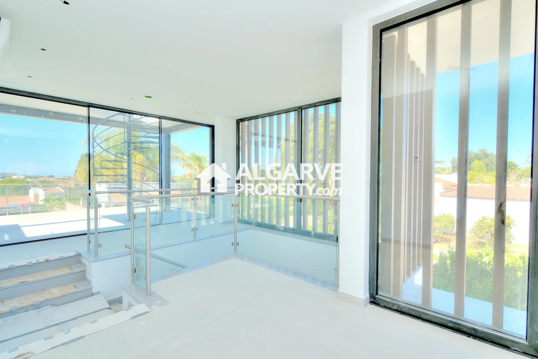 Moradia T4 para Venda em Albufeira e Olhos de Água Foto 43