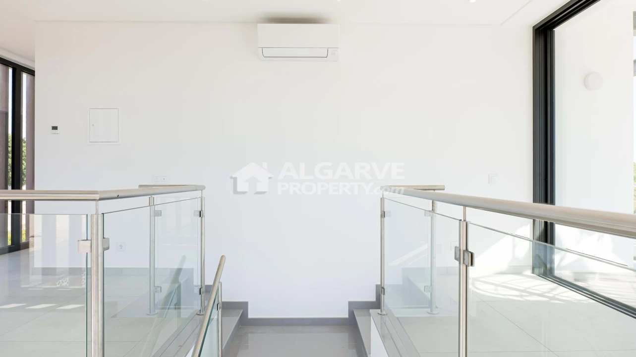 Moradia T4 para Venda em Albufeira e Olhos de Água Foto 22