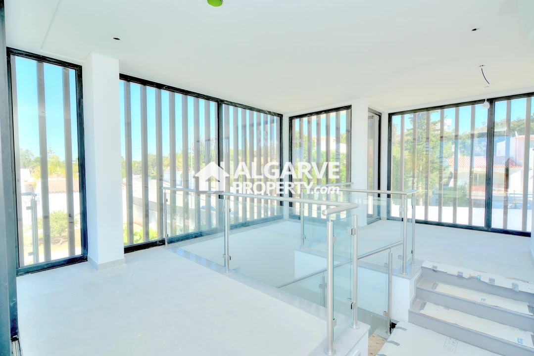 Moradia T4 para Venda em Albufeira e Olhos de Água Foto 44