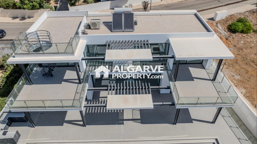 Moradia T4 para Venda em Albufeira e Olhos de Água Foto 32
