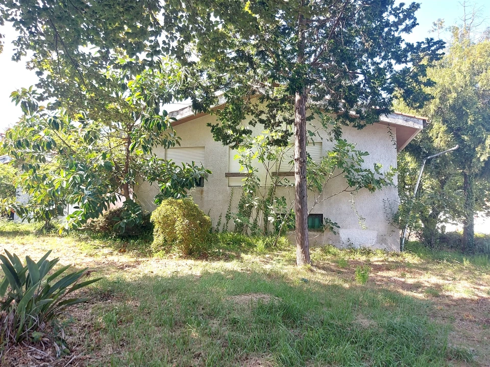 Moradia T4 para Venda em São João da Madeira Foto 3