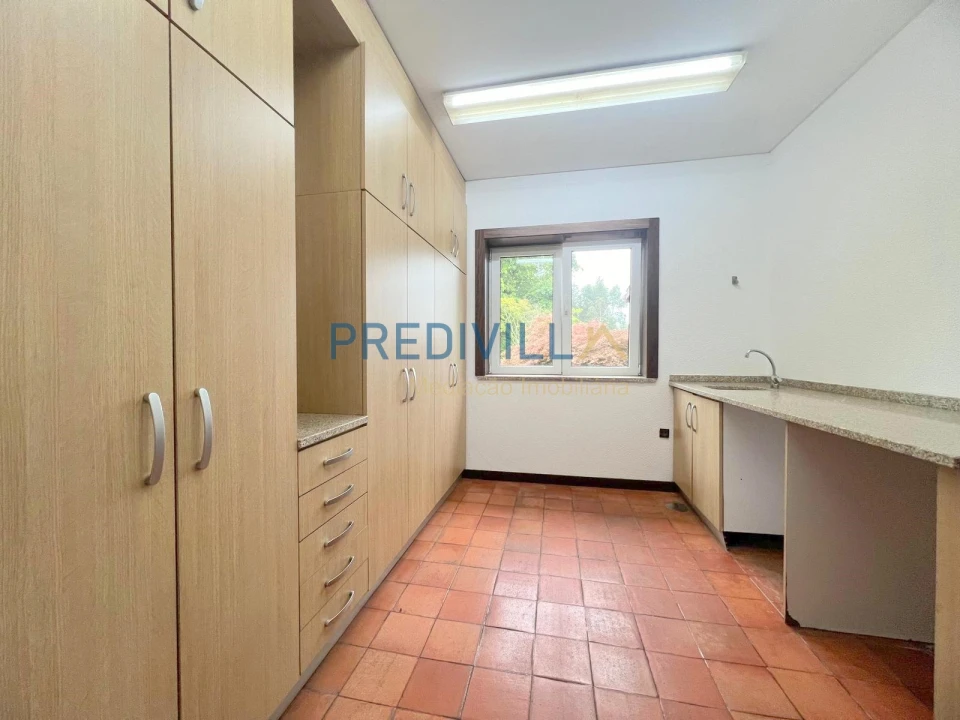 Moradia T5 para Venda em Vilar de Pinheiro Foto 14