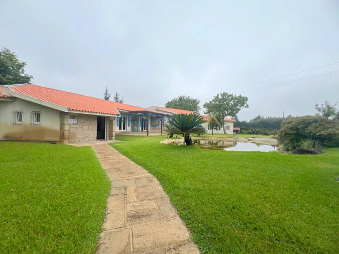 Moradia T5 para Venda em Vilar de Pinheiro Foto 46