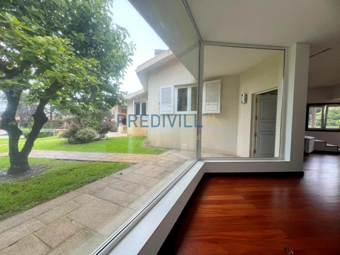 Moradia T5 para Venda em Vilar de Pinheiro Foto 50