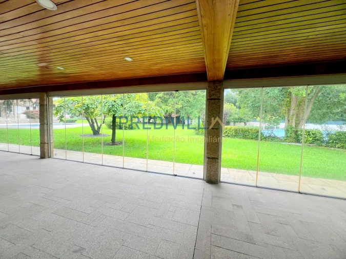 Moradia T5 para Venda em Vilar de Pinheiro Foto 63