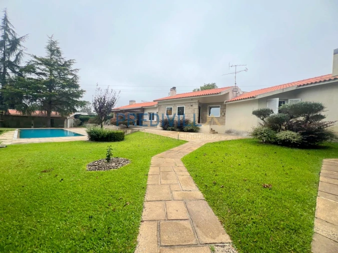 Moradia T5 para Venda em Vilar de Pinheiro Foto 51