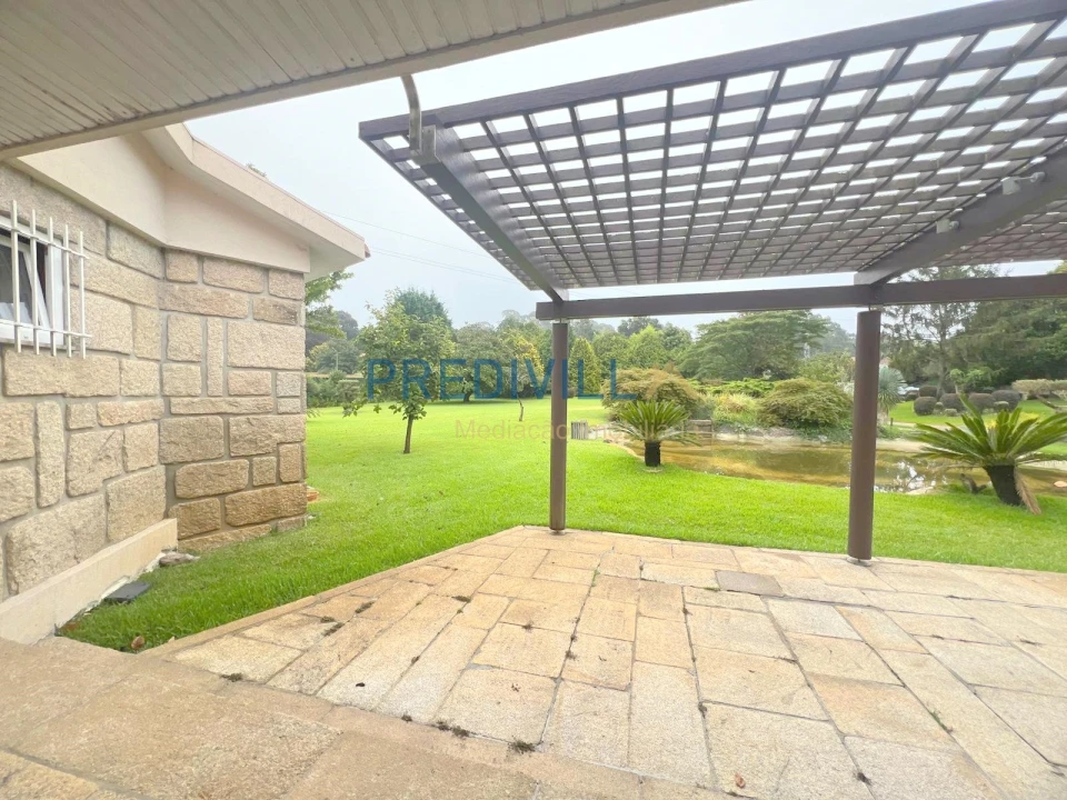 Moradia T5 para Venda em Vilar de Pinheiro Foto 45