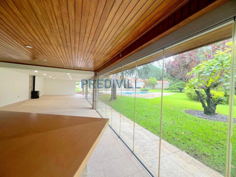 Moradia T5 para Venda em Vilar de Pinheiro Foto 61