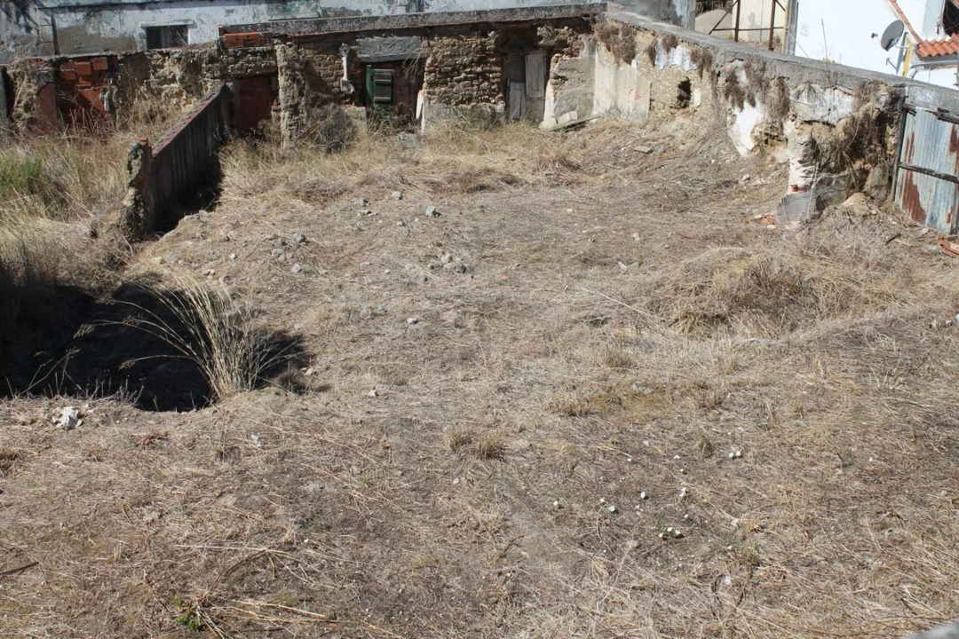 Terreno para Venda em Aveiras de Baixo Foto 3