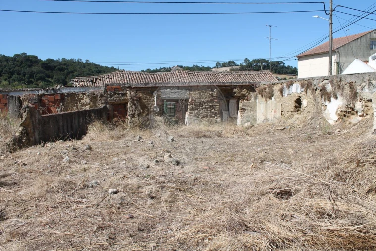 Terreno para Venda em Aveiras de Baixo
