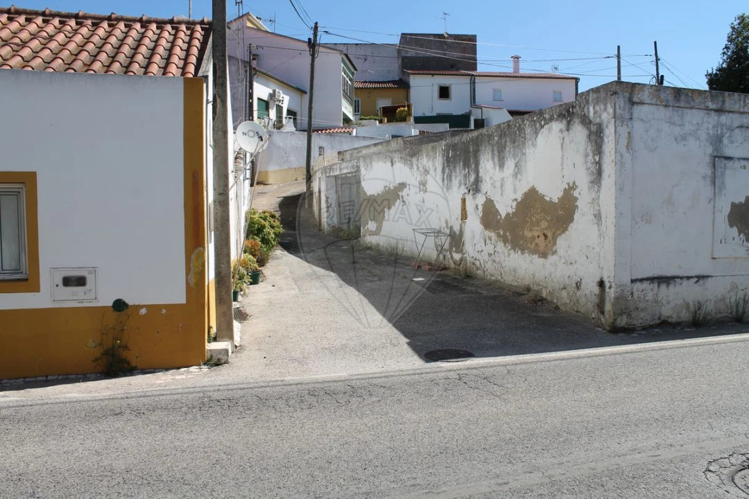 Terreno para Venda em Aveiras de Baixo Foto 9