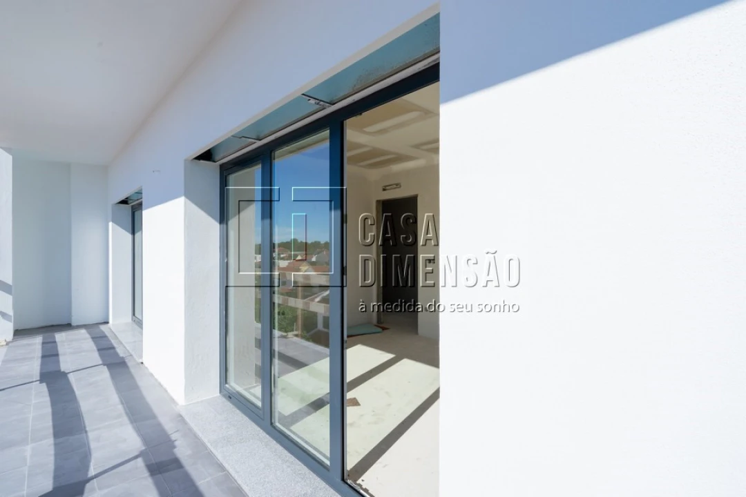 Moradia T4 para Venda em Charneca de Caparica e Sobreda Foto 32