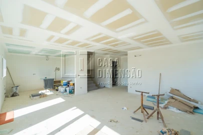 Moradia T4 para Venda em Charneca de Caparica e Sobreda