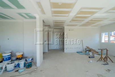 Moradia T4 para Venda em Charneca de Caparica e Sobreda