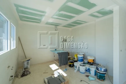Moradia T4 para Venda em Charneca de Caparica e Sobreda