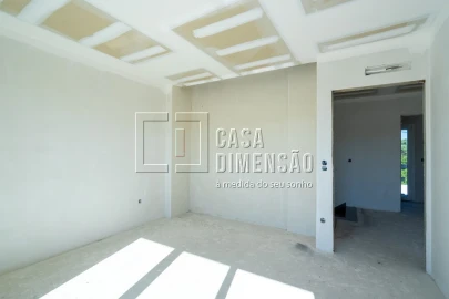 Moradia T4 para Venda em Charneca de Caparica e Sobreda