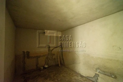 Moradia T4 para Venda em Charneca de Caparica e Sobreda