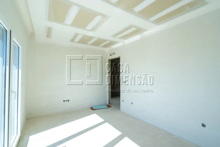 Moradia T4 para Venda em Charneca de Caparica e Sobreda Foto 31