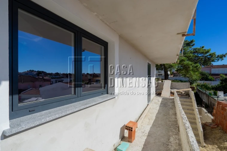 Moradia T4 para Venda em Charneca de Caparica e Sobreda Foto 45