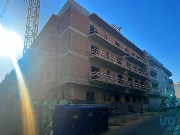 Apartamento T3 para Venda em O. Azeméis, Riba-Ul, Ul, Macinhata Seixa, Madail