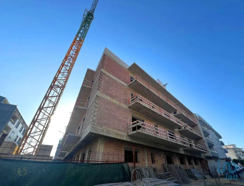 Apartamento T3 para Venda em O. Azeméis, Riba-Ul, Ul, Macinhata Seixa, Madail Foto 7