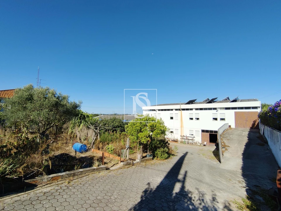 Armazém para Venda em Riachos Foto 1