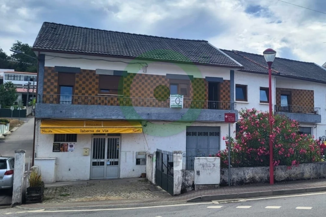 Moradia T3 para Venda em Vinhais Foto 1