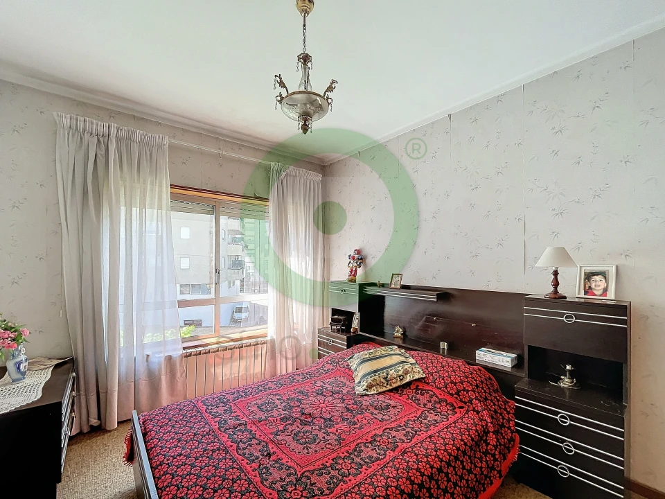 Moradia T4 para Venda em Santa Maria Maior Foto 10