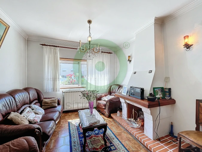 Moradia T4 para Venda em Santa Maria Maior Foto 18