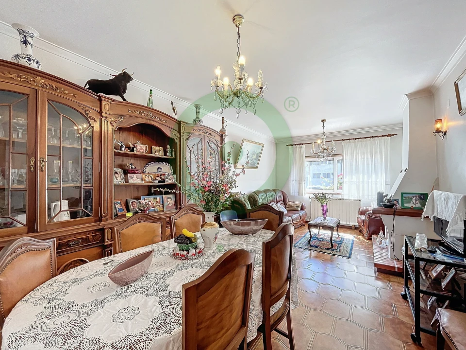 Moradia T4 para Venda em Santa Maria Maior Foto 19