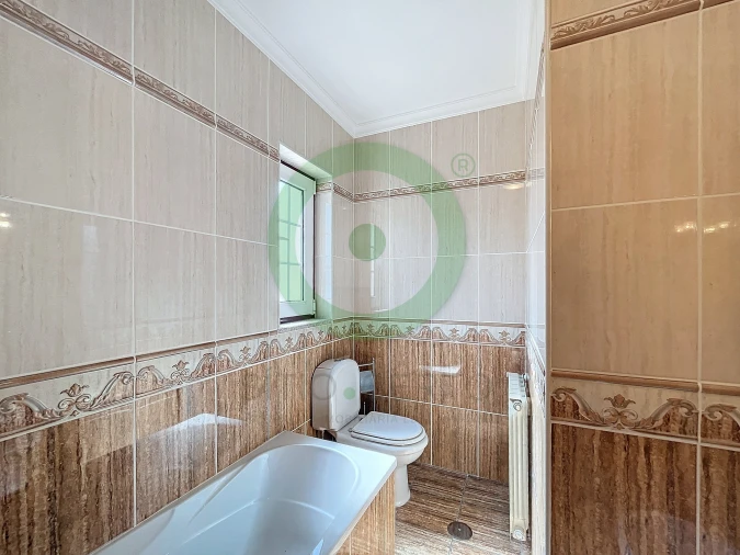 Moradia T3 para Venda em Santa Cruz/Trindade e Sanjurge Foto 19