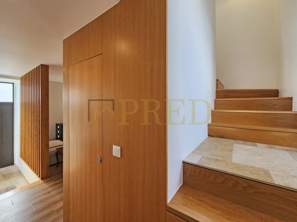 Moradia T2 para Arrendamento em Santa Clara e Castelo Viegas Foto 12