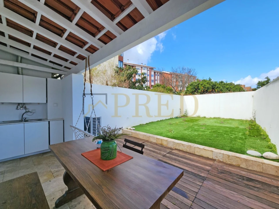 Moradia T2 para Arrendamento em Santa Clara e Castelo Viegas Foto 15