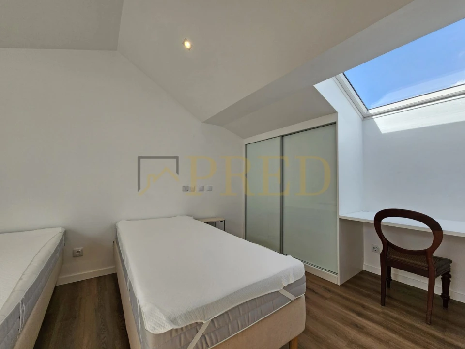 Moradia T2 para Arrendamento em Santa Clara e Castelo Viegas Foto 24