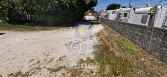 Terreno para Venda em Parceiros e Azoia