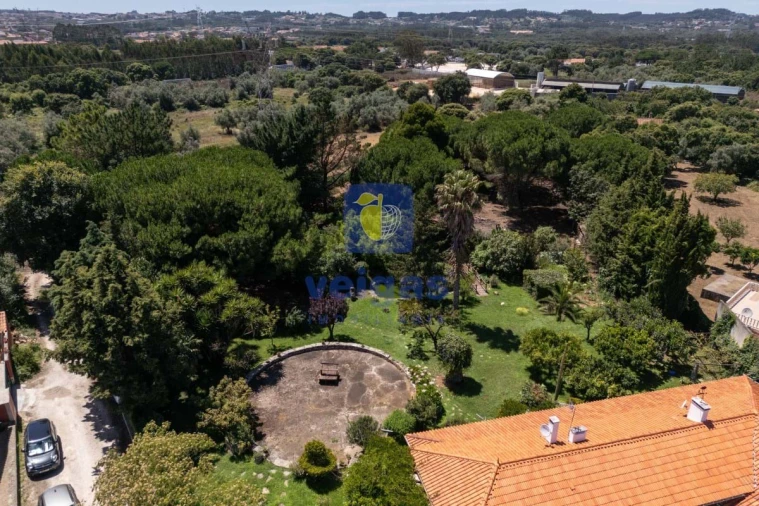 Moradia T3 para Venda em Turquel Foto 7