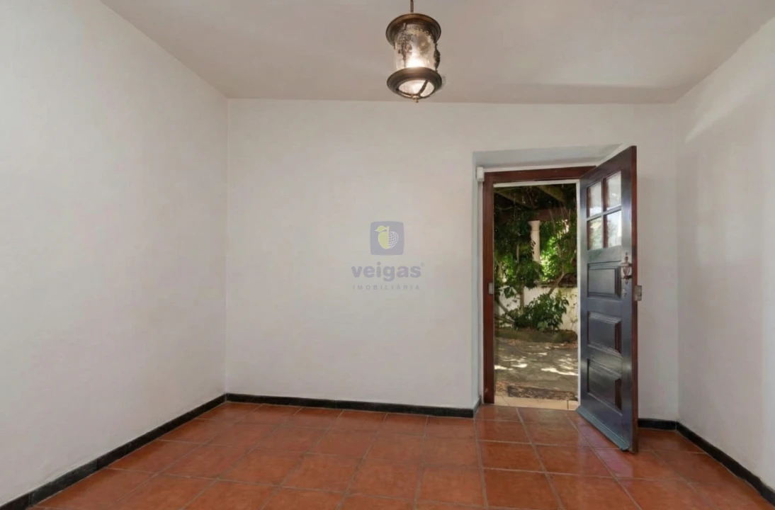 Moradia T3 para Venda em Turquel Foto 35