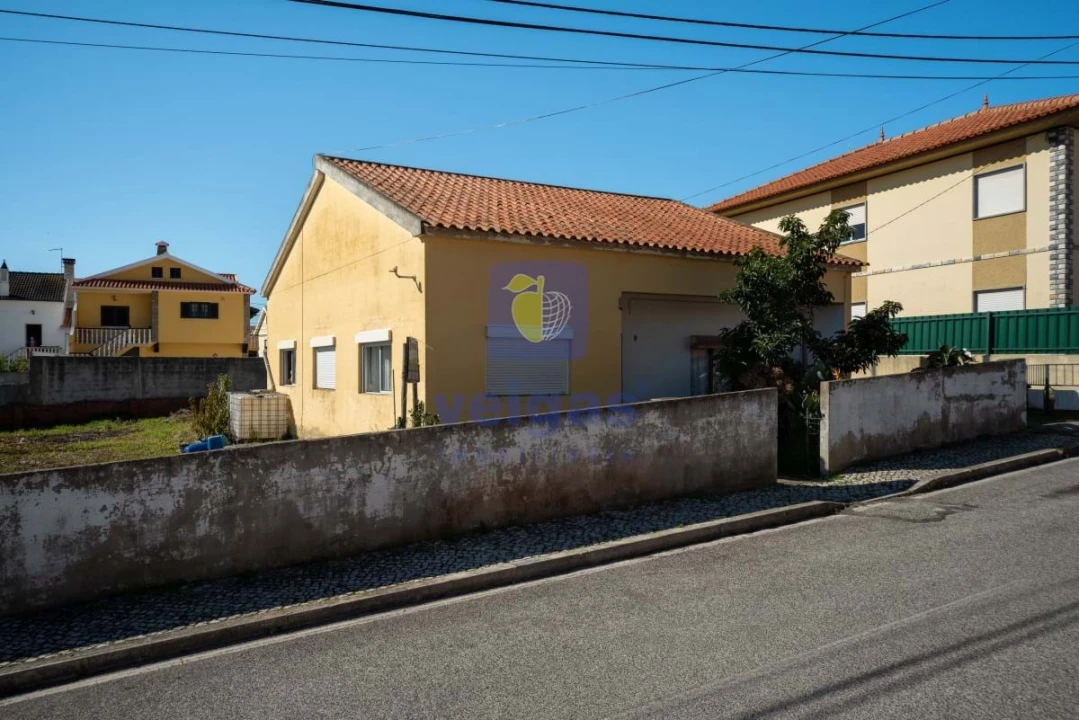 Moradia T3 para Venda em São Martinho do Porto Foto 4